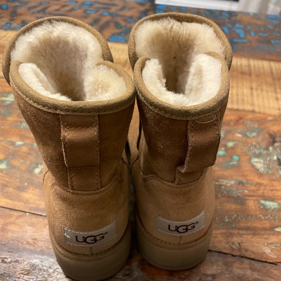 UGG | Shoes | Ugg Womens Boots Size 7 